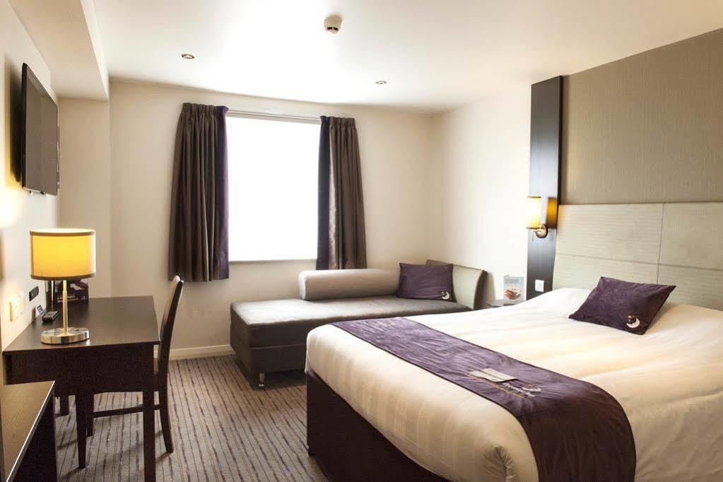 Premier Inn Manchester Trafford Centre North المظهر الخارجي الصورة